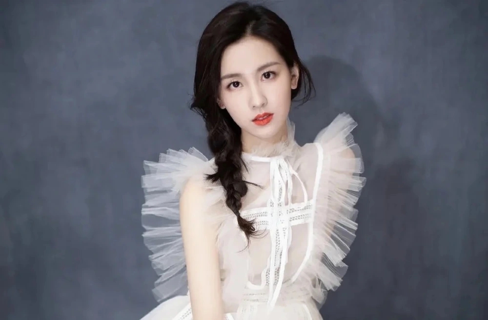 王思佳受不了了!又一次被质疑穿香奈儿假货会大闹:乱泼脏水