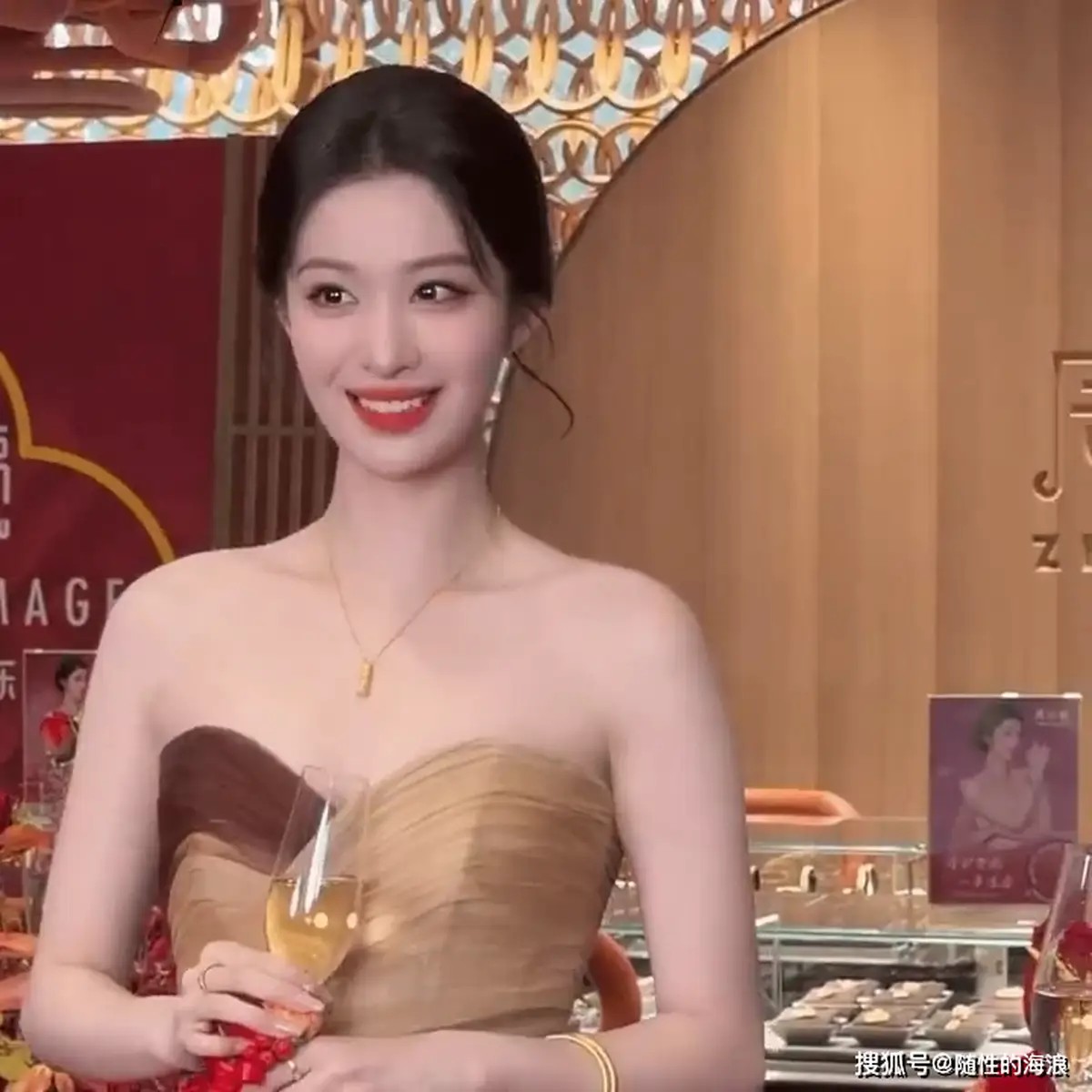 翁虹自曝与丈夫已分居3年夫妻俩身处异国感情反而更好了