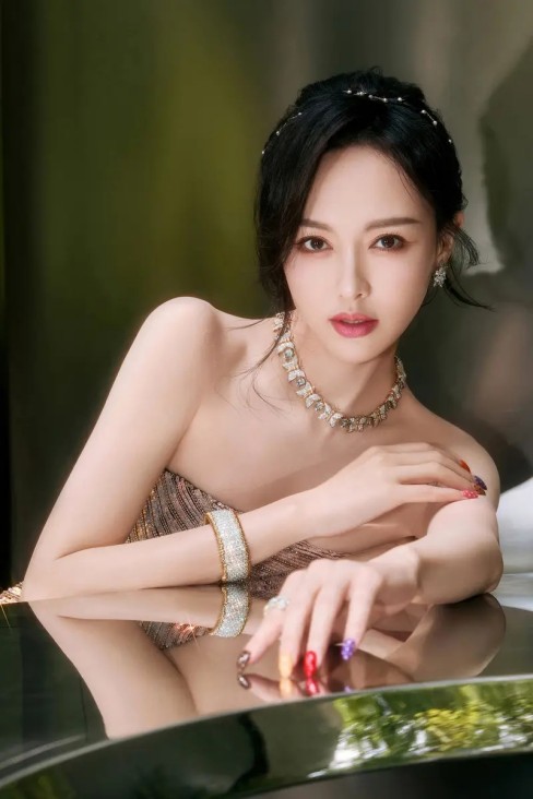 黄子诚因模仿黄子韬破产：流量幻梦碎后，谁在为 “像” 买单？