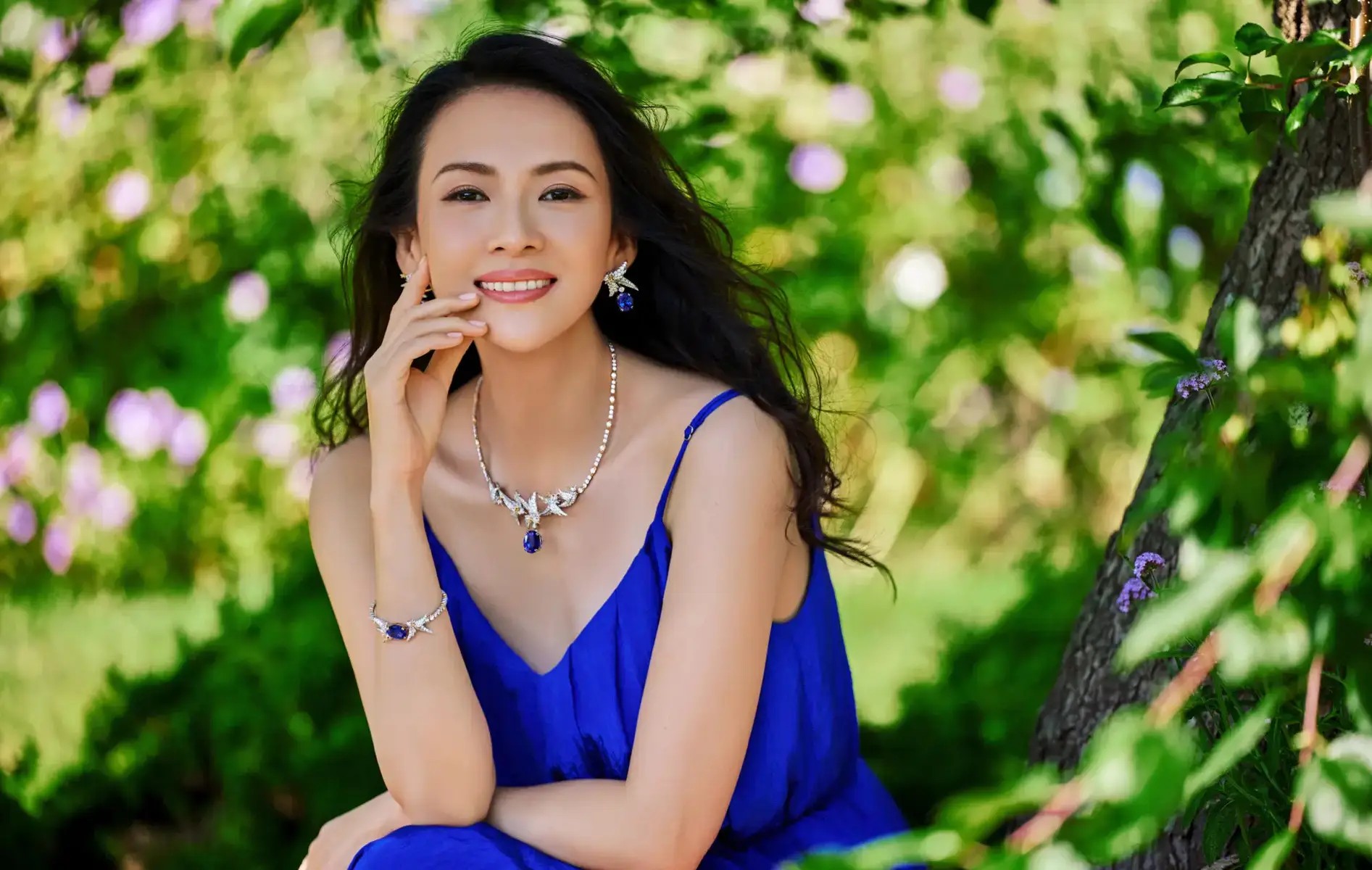 热依扎骨折后首次现身！曾自曝肋骨骨折称“不是卖惨”