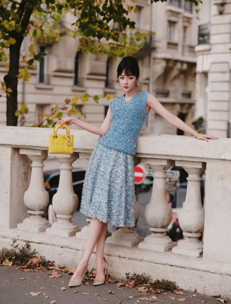 马斯克晒人形机器人练功夫：特斯拉机器人量产与技术发展新动态