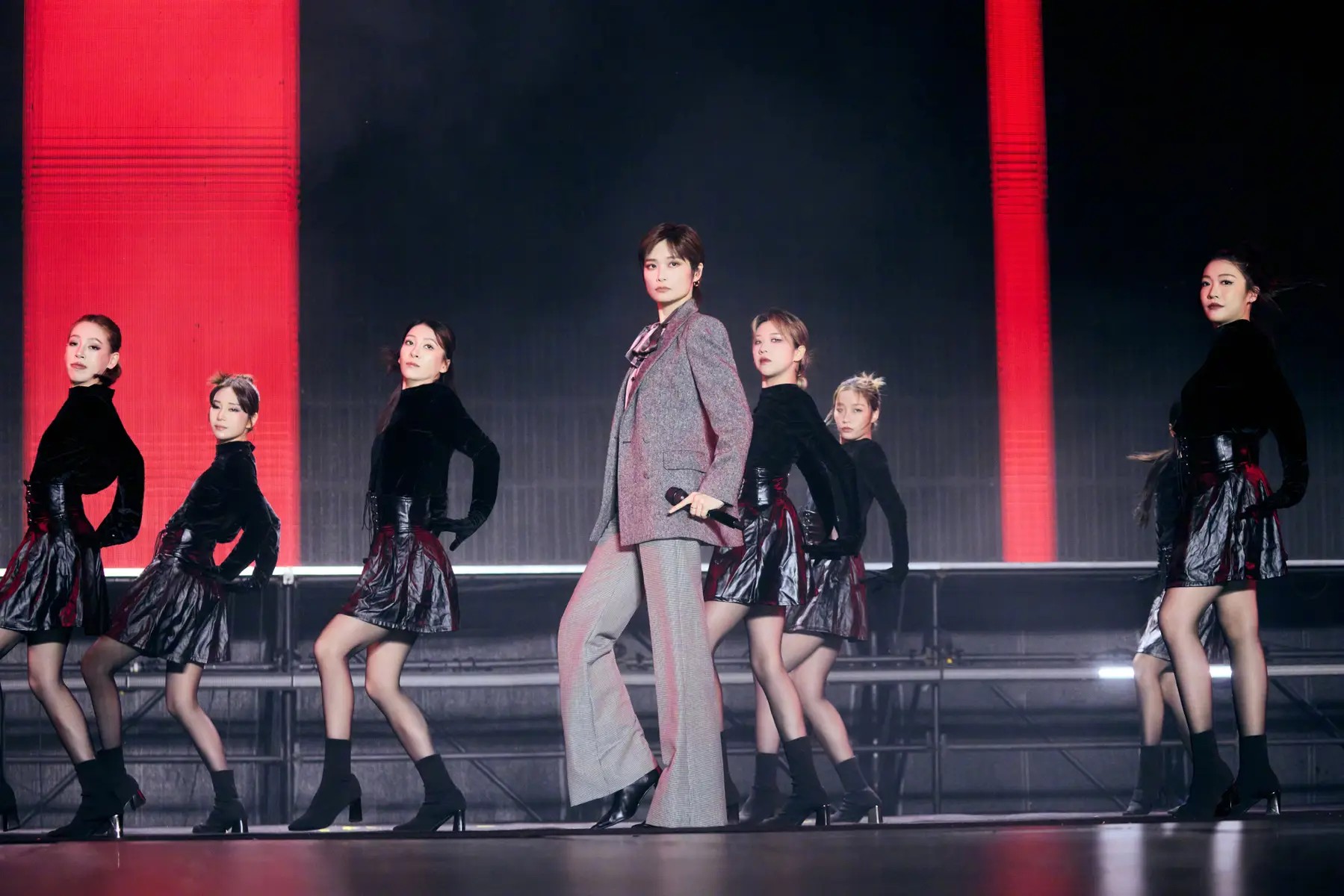 钻石神话落幕：消费风向转变下的市场变迁