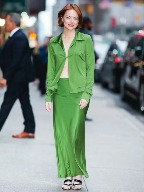 杨子带大女儿杨海润直播带货引热议！曾直言想让女儿做富二代开心就好