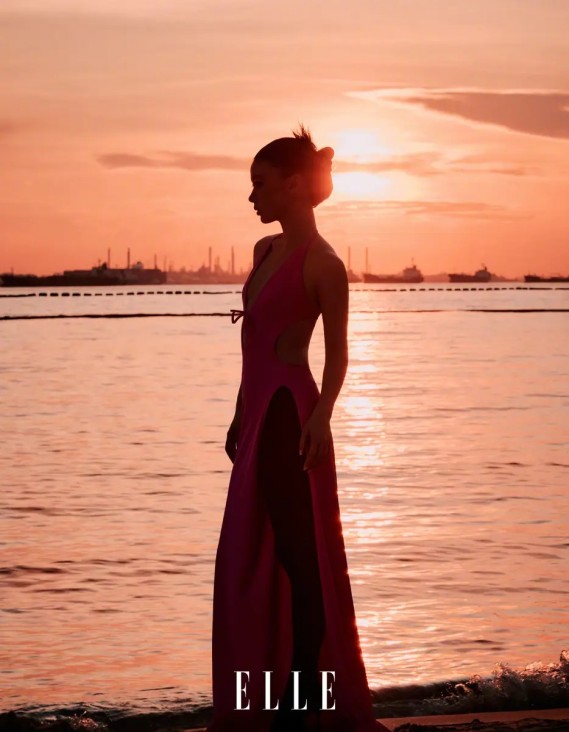 《狙击蝴蝶》 开播评价两极？ 周柯宇完美诠释年下奶狗，和陈妍希才4集就有高甜吻戏！