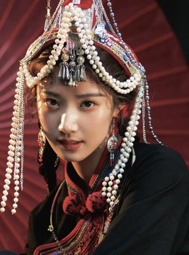 亮亮丽君夫妇账号遭禁关，掉粉20万引热议，知情人曝原因：真不冤