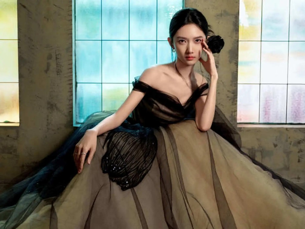 裴斗娜疑似有新恋情 与外籍男子旅游相处暧昧