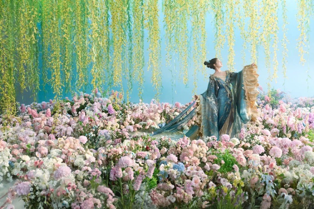 TVB小花钟柔美晒视频贺年遭群嘲，形象危机下艺人如何挽回公众信任？