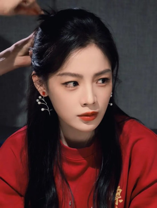 继刘晓庆李连杰之后，连“主席”特型演员唐国强也去拍短剧了！