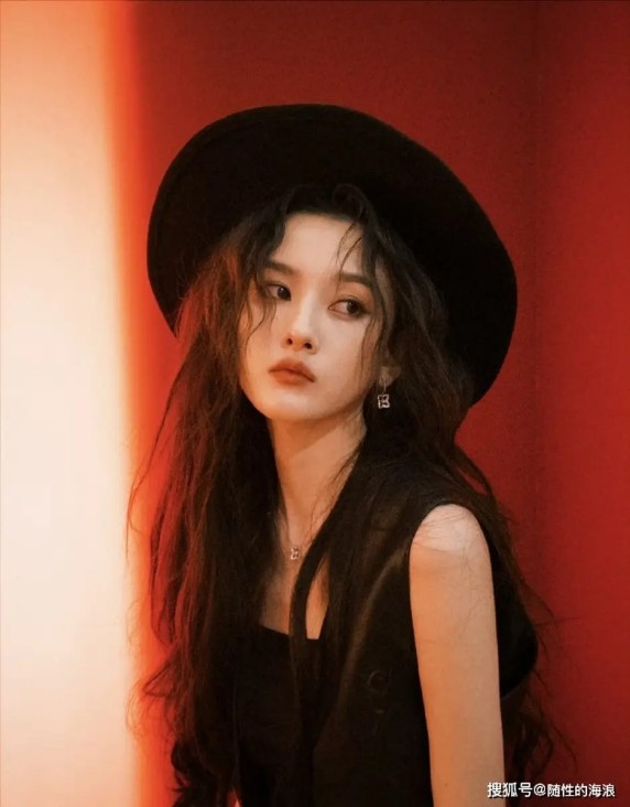 方力申宣布女儿中文名叫方爱嘉：“爱家”是我生活的重心