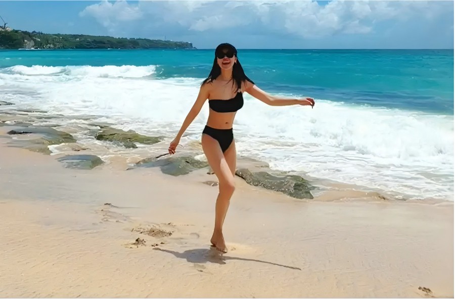 撞脸天花板？“人间香奈儿”Jennie与《亢奋》Maddy成“异次元双生花”，网友：像到怀疑平行宇宙！  