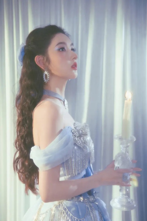 关晓彤也被他甜到！《耀眼》李昀锐爆火出圈，被封「张凌赫第二」11个圈粉魅力盘点