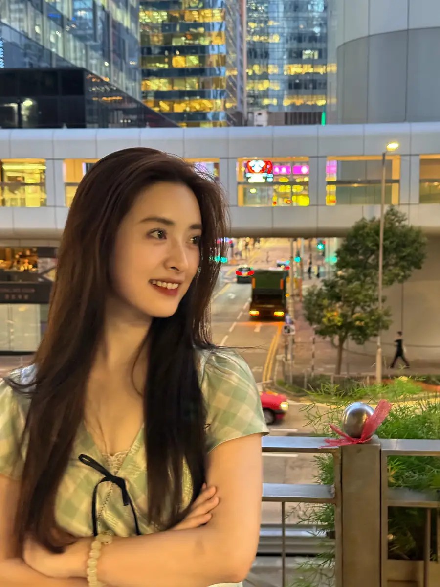 让 AI 成为组织里的异议者，而不是最终决策者