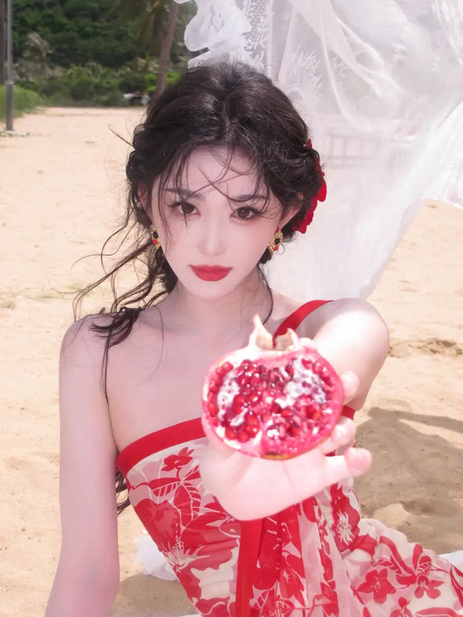 蓝盈莹自曝正在恋爱：男友是圈外人，在一起时间没有很长